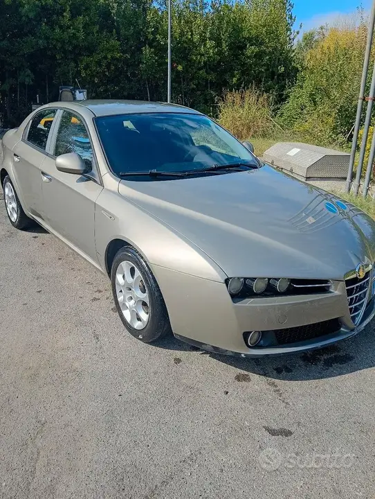 Alfa Romeo 159