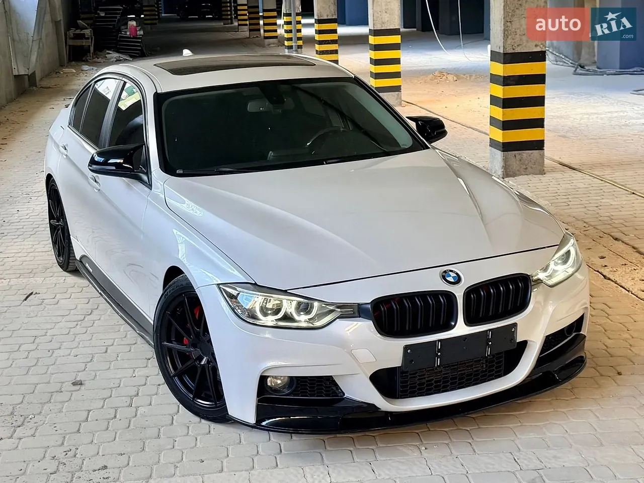 BMW 3 Series 2012 photo 4