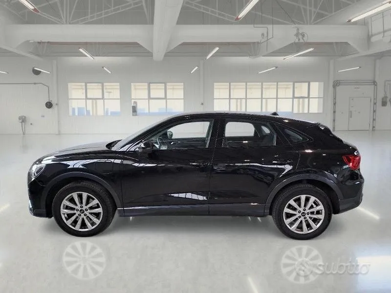 Audi Q3 2023 photo 5