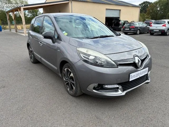 Renault Scenic 2016 photo 2