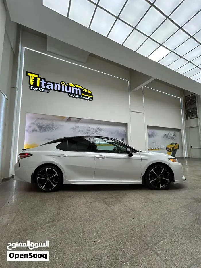 Toyota Camry 2020 photo 2