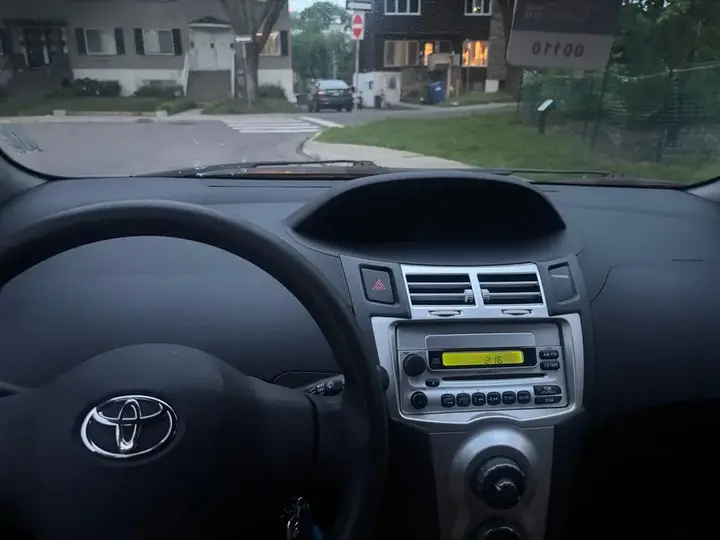 Toyota Yaris 2007 photo 3