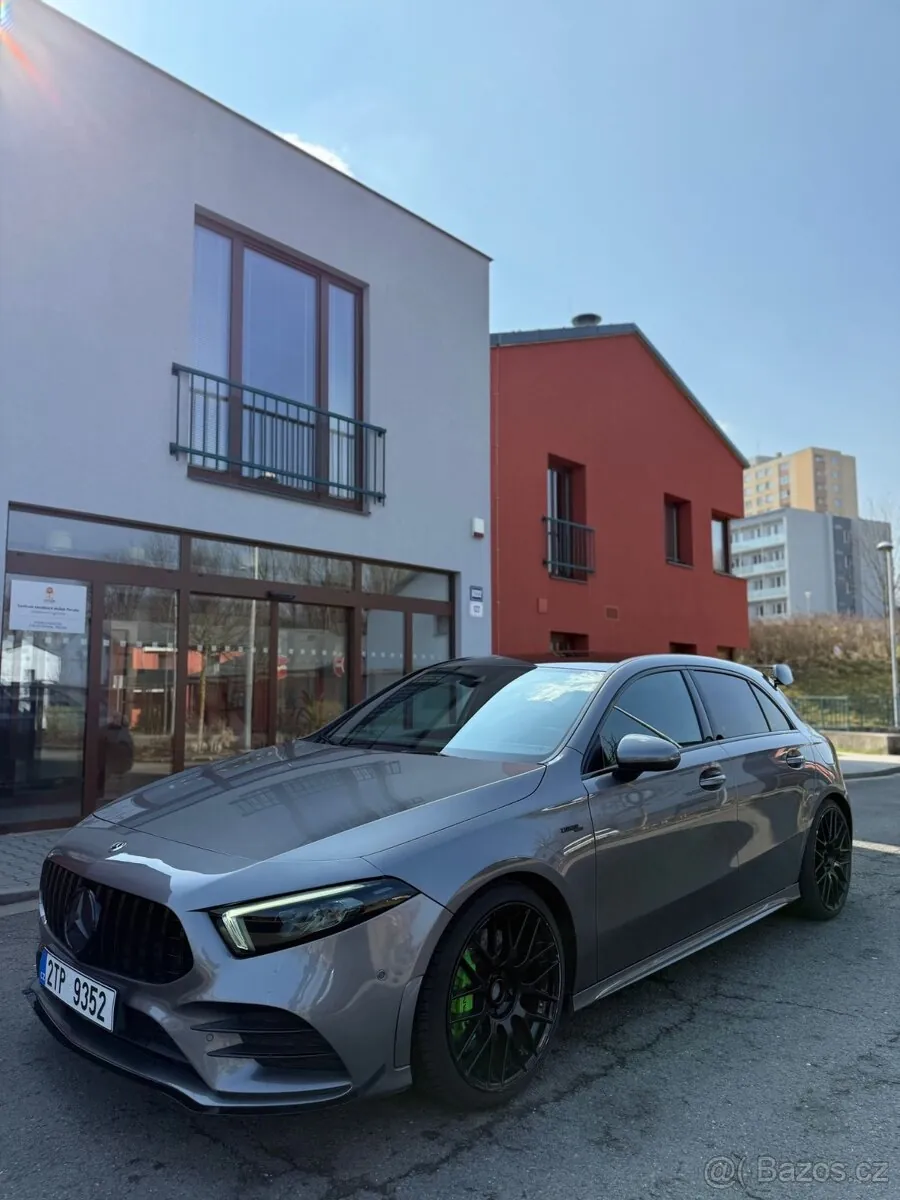 Mercedes-Benz A35 Amg