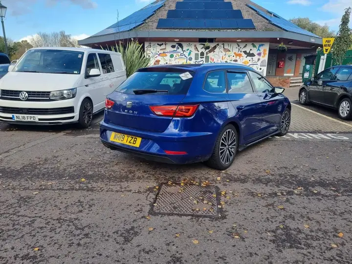 Seat Leon 2019 photo 3