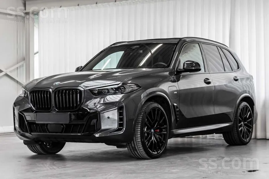 BMW X5 2023 photo 2