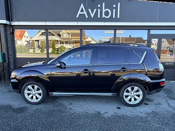 Mitsubishi Outlander 2010 photo 2