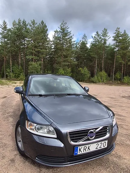 Volvo S40 2011 photo 4