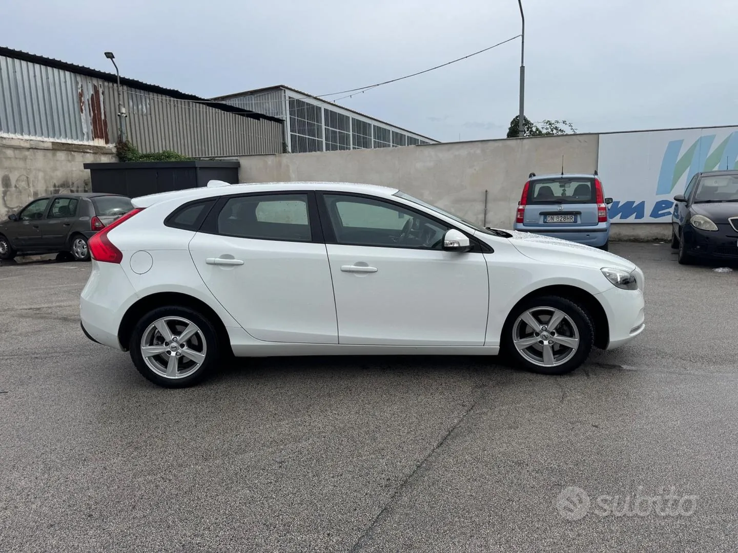 Volvo V40 2018 photo 4