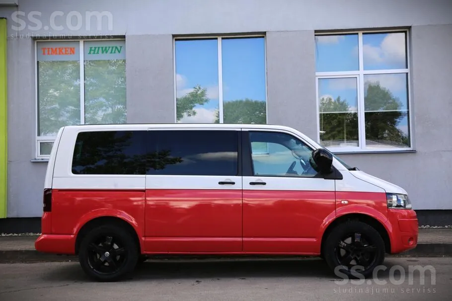 Volkswagen Multivan 2011 photo 3