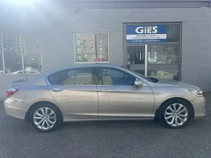 Honda Accord 2015 photo 3