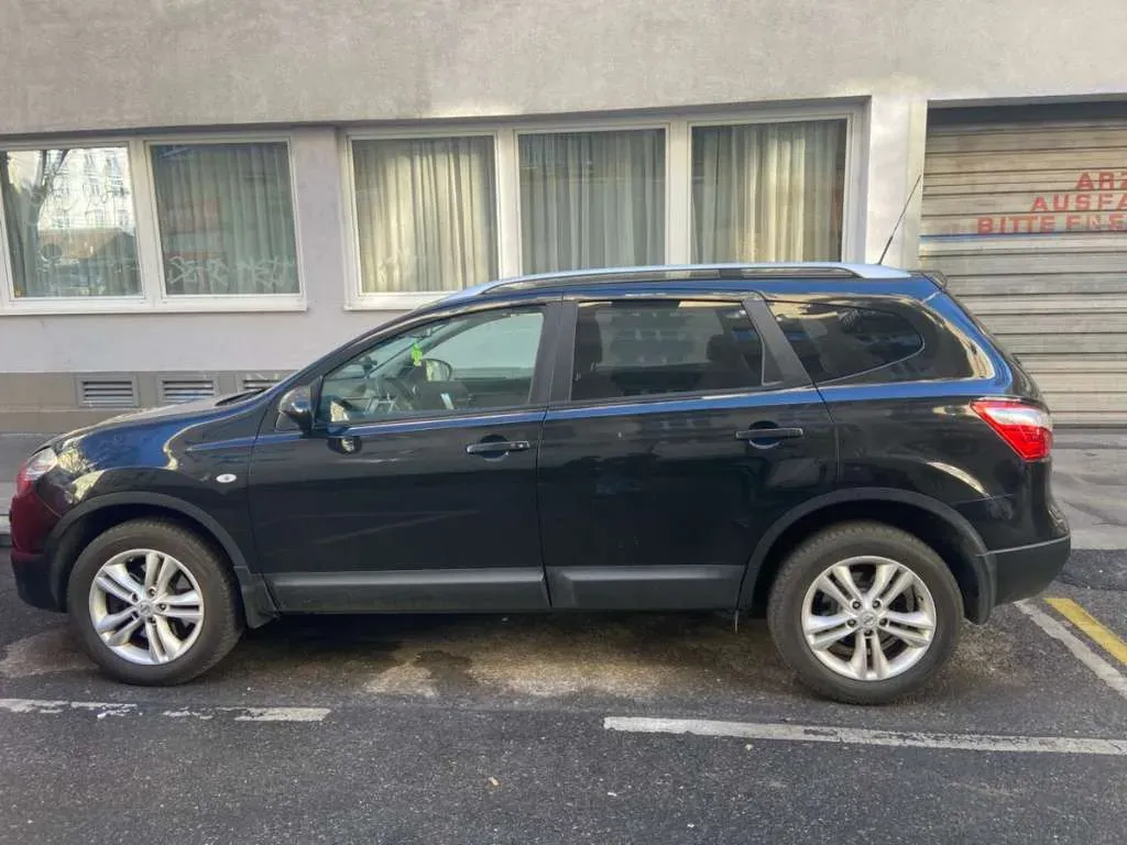 Nissan Qashqai 2011 photo 3