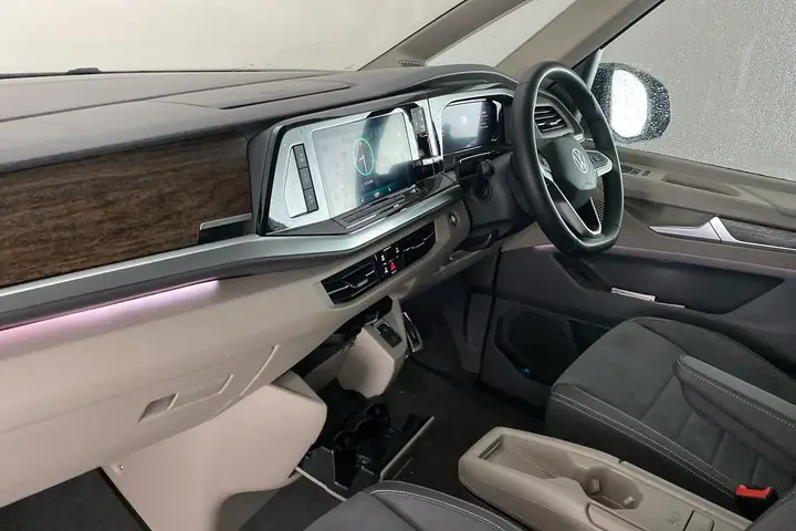 Volkswagen Multivan 2026 photo 2