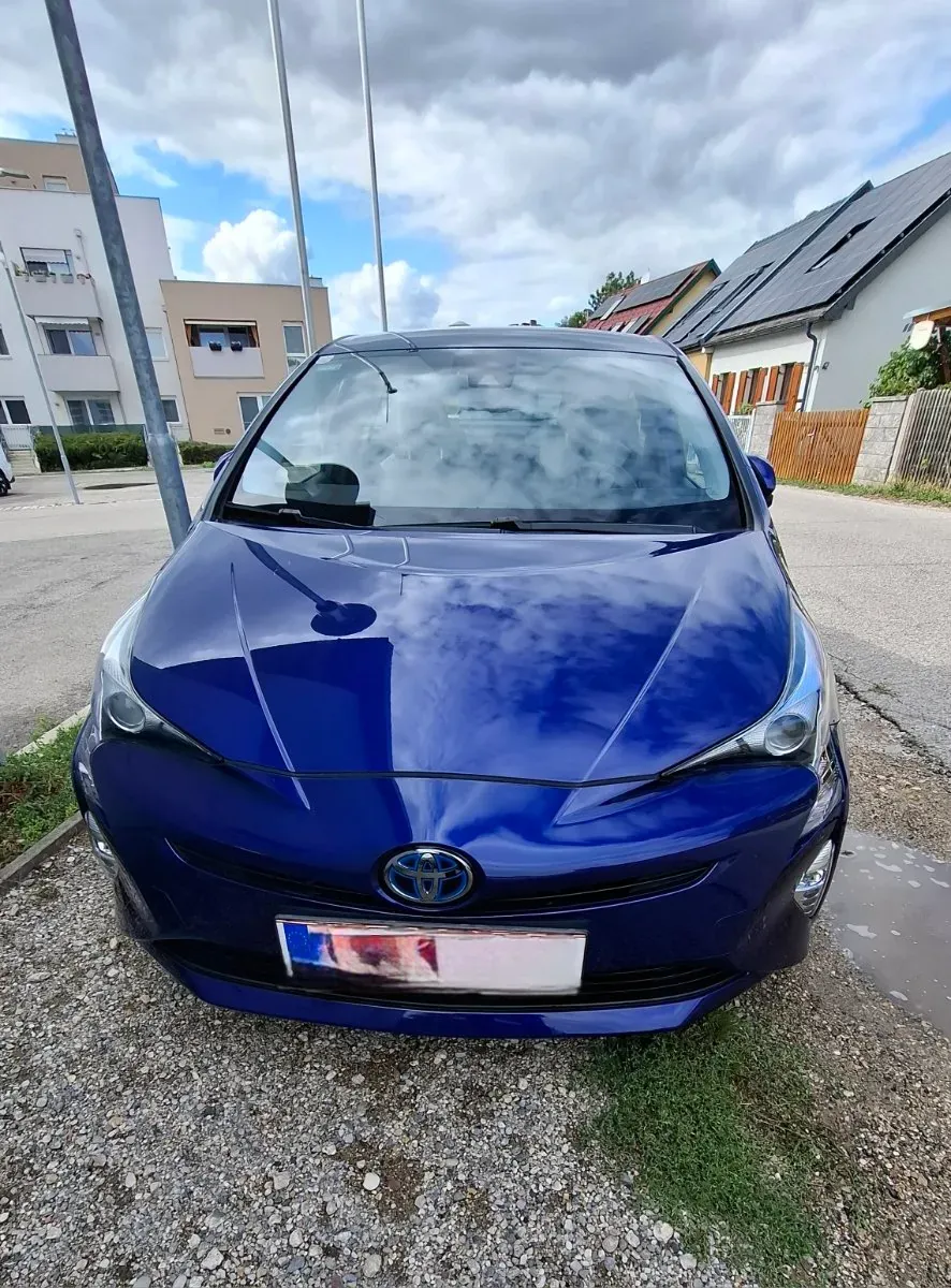 Toyota Prius 2016 photo 3