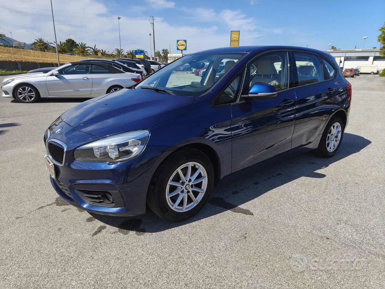 BMW 2 Series Active Tourer 2018 photo 2