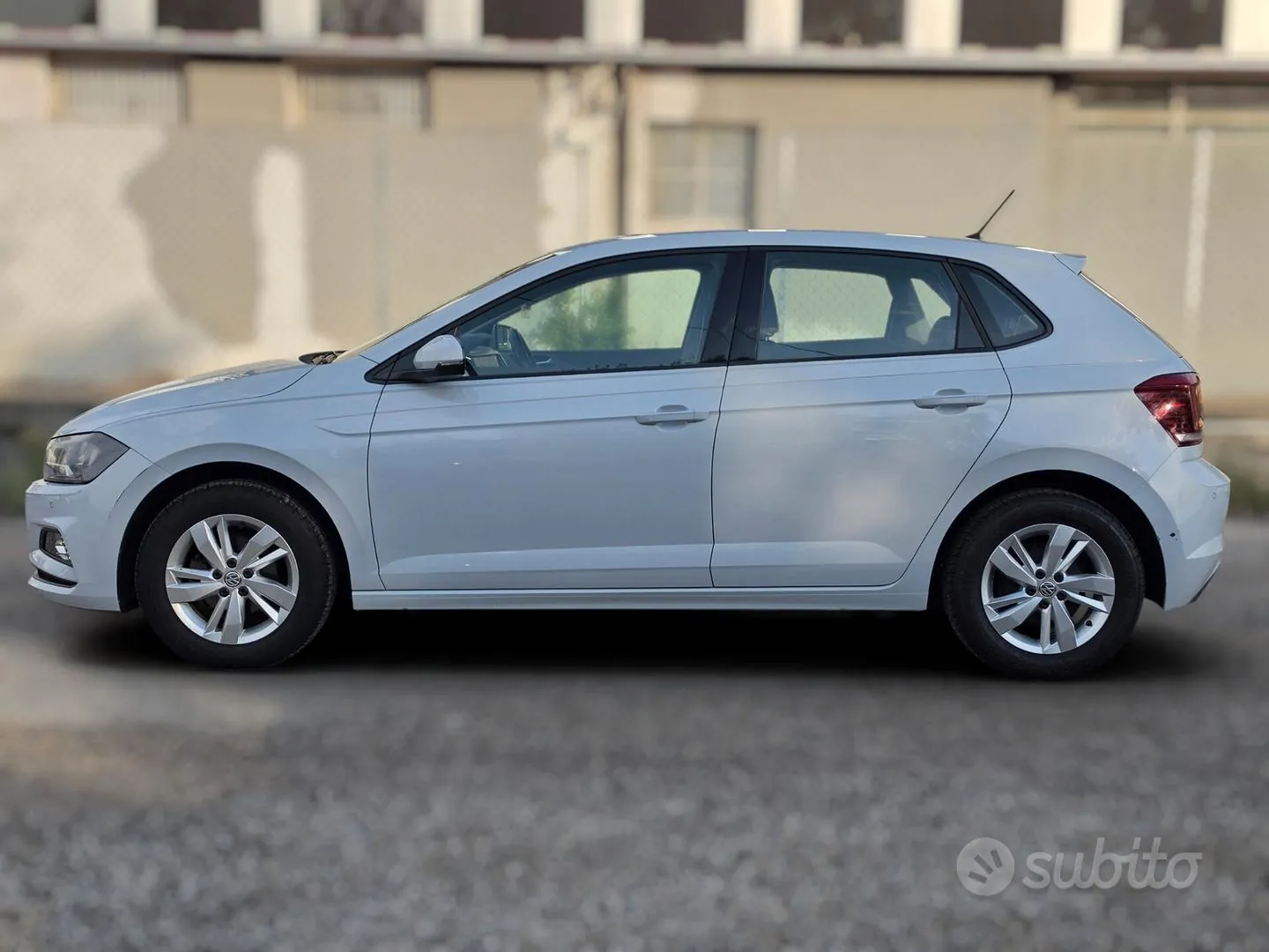 Volkswagen Polo 2018 photo 3