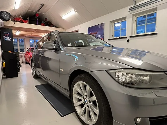 BMW 320D 2011 photo 3