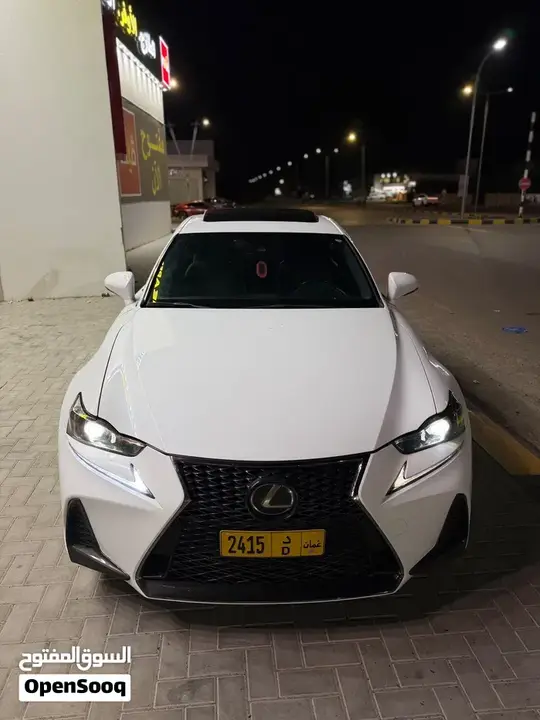 Lexus Is 2018 photo 3