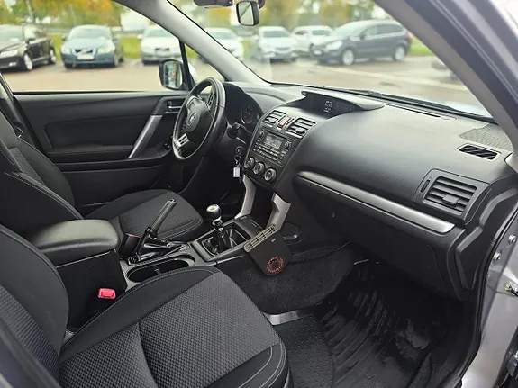 Subaru Forester 2013 photo 5