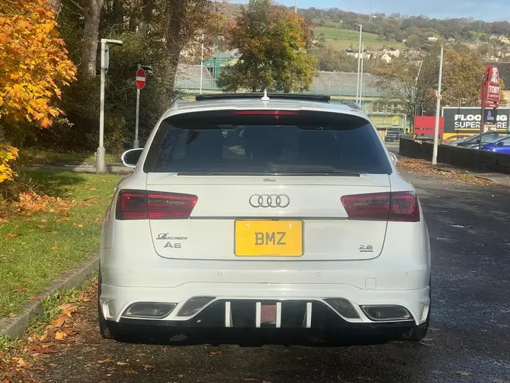 Audi A6 Avant 2012 photo 4