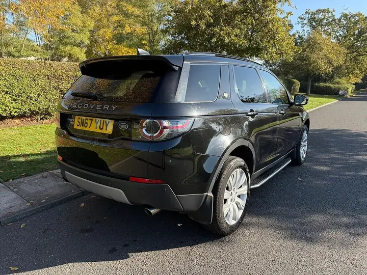 Land Rover Discovery Sport 2017 photo 3
