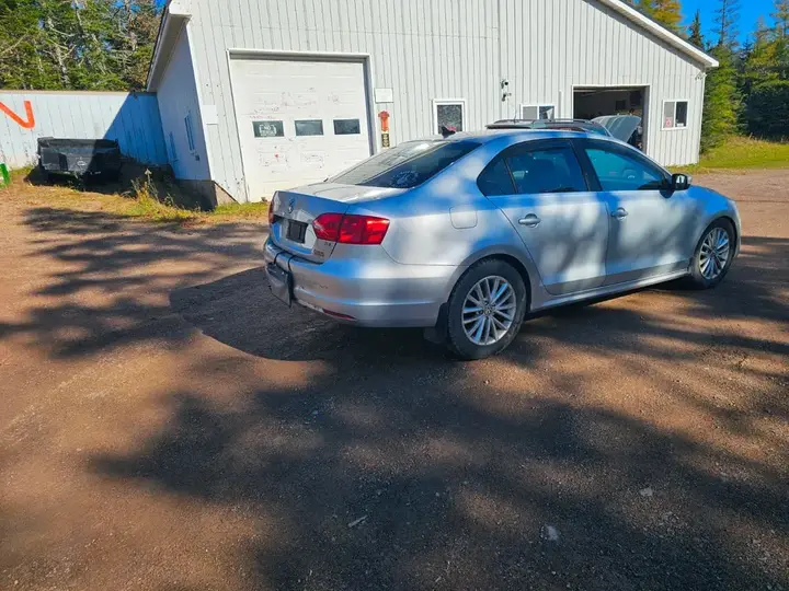 Volkswagen Jetta 2012 photo 2