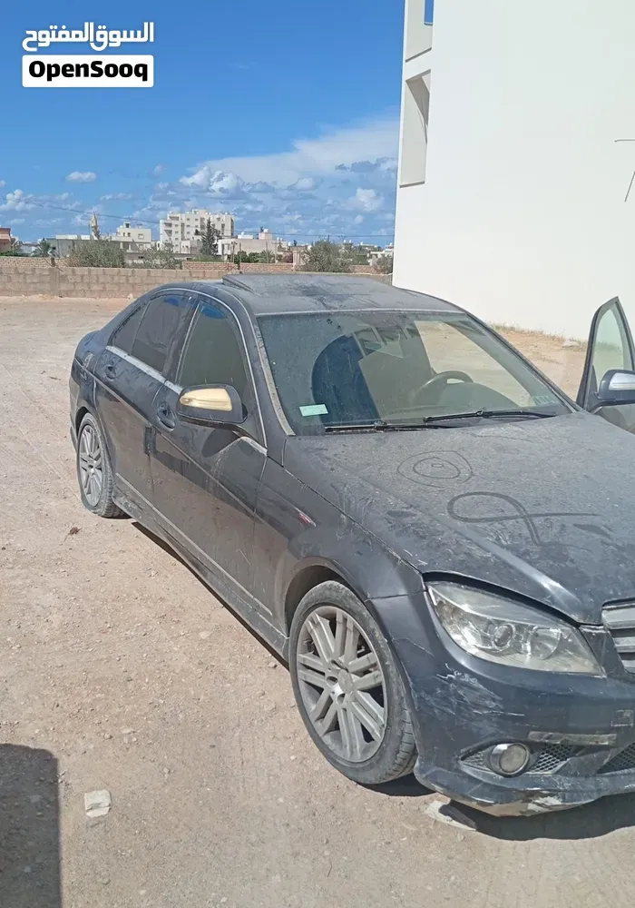 Mercedes-Benz C300