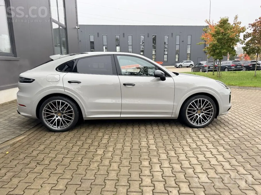 Porsche Cayenne 2021 photo 3