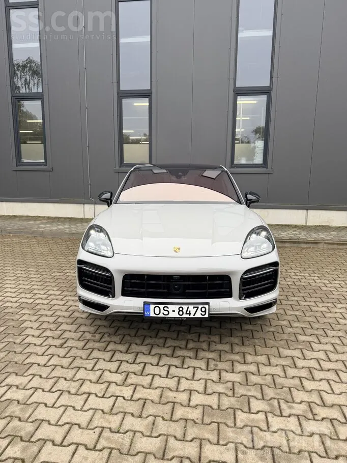 Porsche Cayenne 2021 photo 2