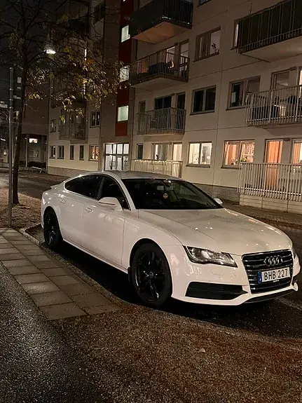 Audi A7 2012 photo 2