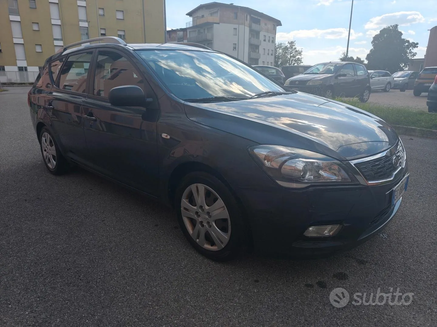 Kia Ceed 2010 photo 3