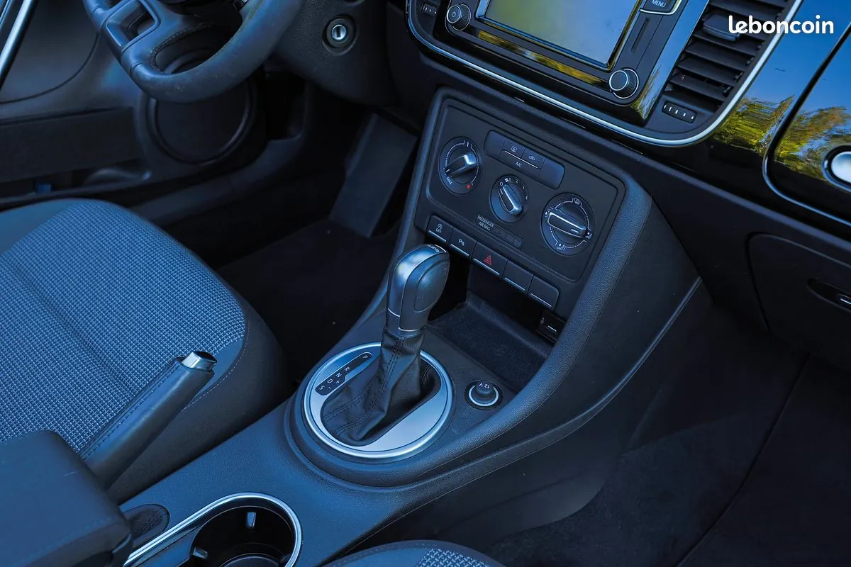 Volkswagen Beetle 2015 photo 4