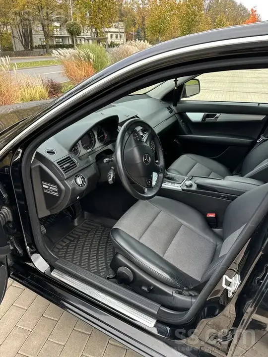 Mercedes-Benz C200 2008 photo 4