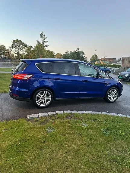 Ford S-Max 2016 photo 4