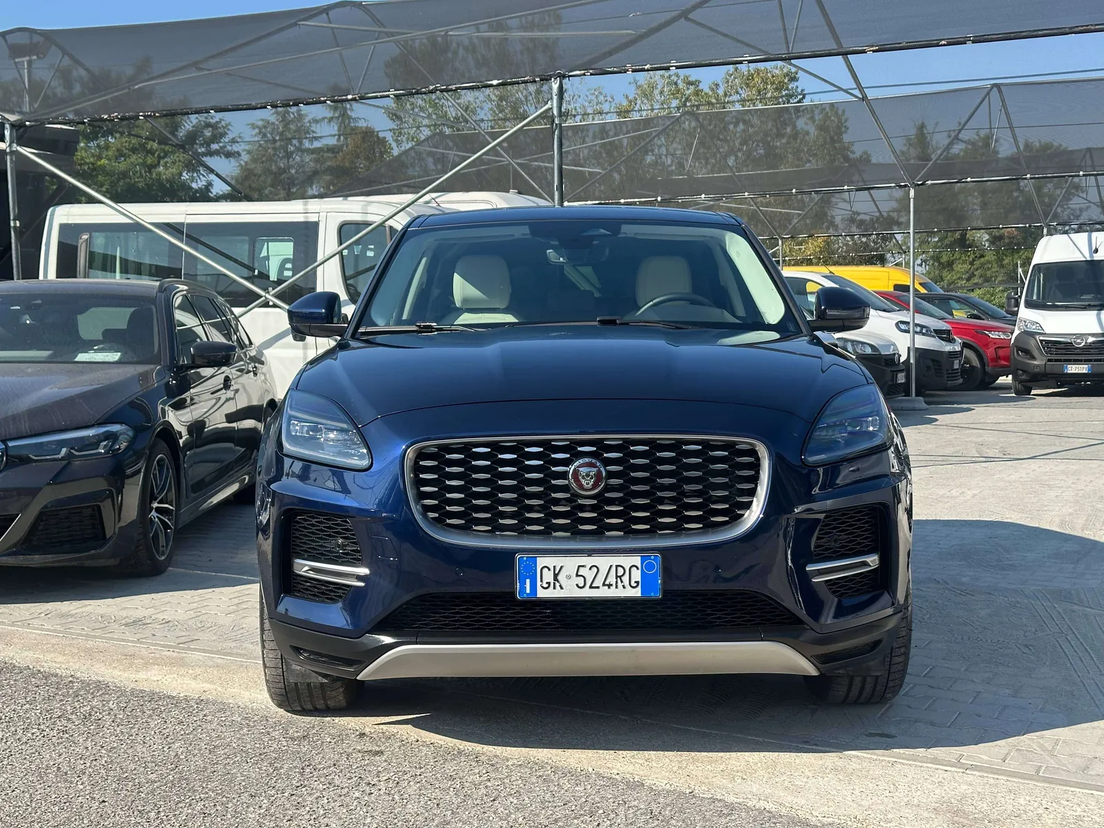 Jaguar E-Pace 2022 photo 2