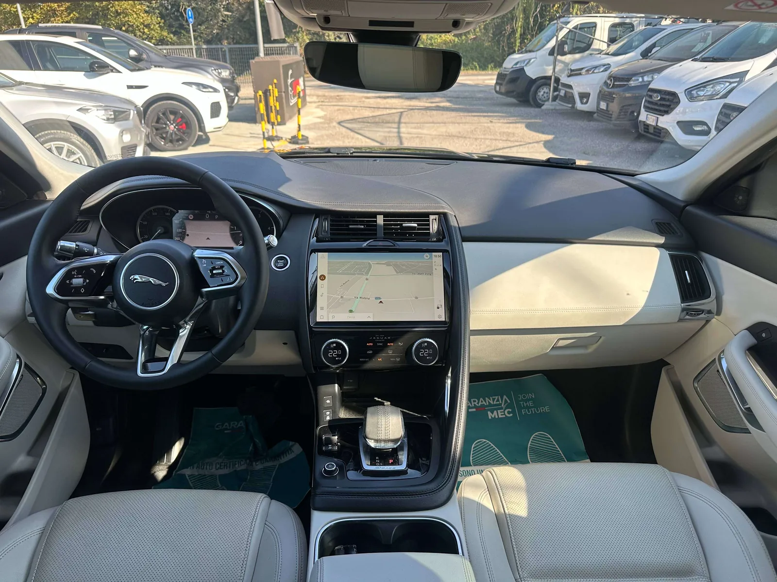 Jaguar E-Pace 2022 photo 4