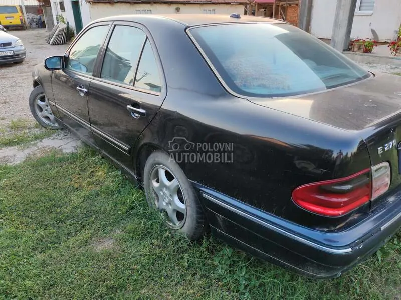 Mercedes-Benz E 270 2000 photo 2