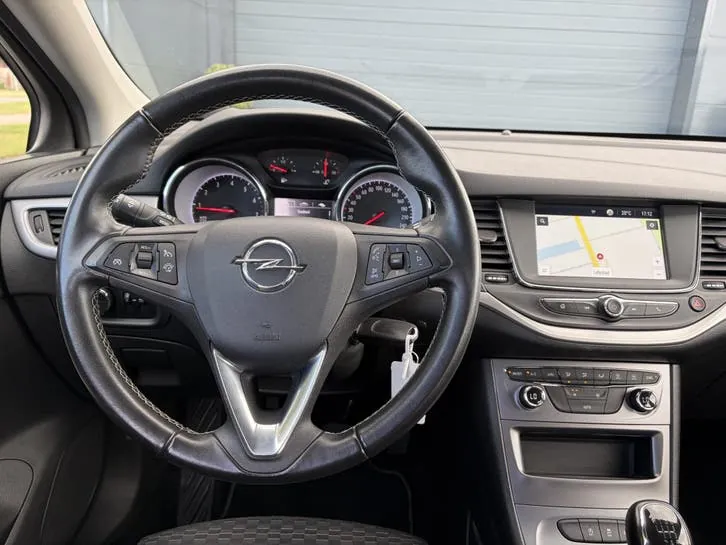 Opel Astra 2020 photo 3