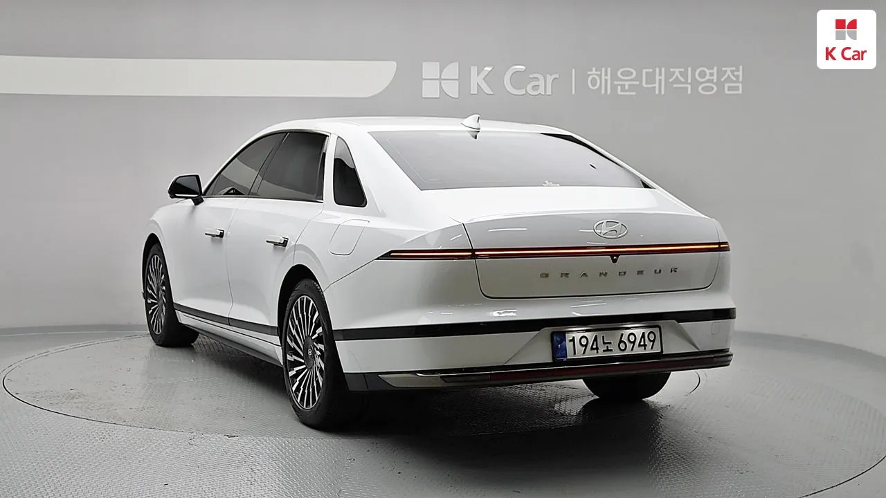 Hyundai Grandeur 2023 photo 2