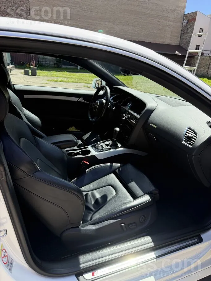 Audi A5 2011 photo 5