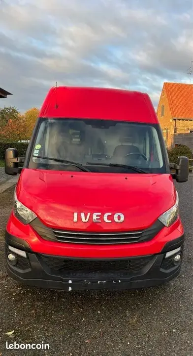 Iveco Daily 2017 photo 2