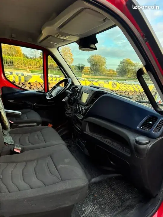 Iveco Daily 2017 photo 3
