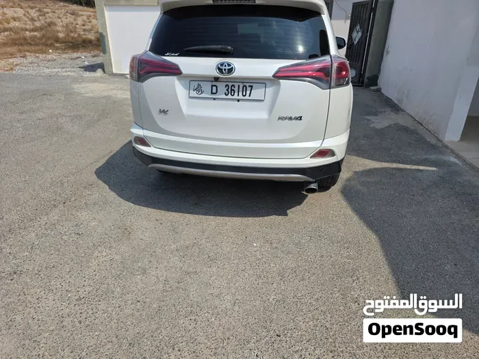 Toyota Rav 4 2016 photo 3