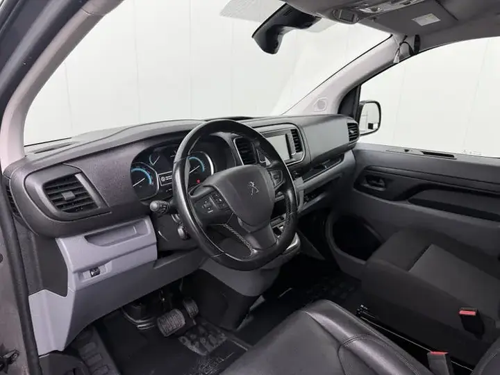 Peugeot E-Expert 2022 photo 3