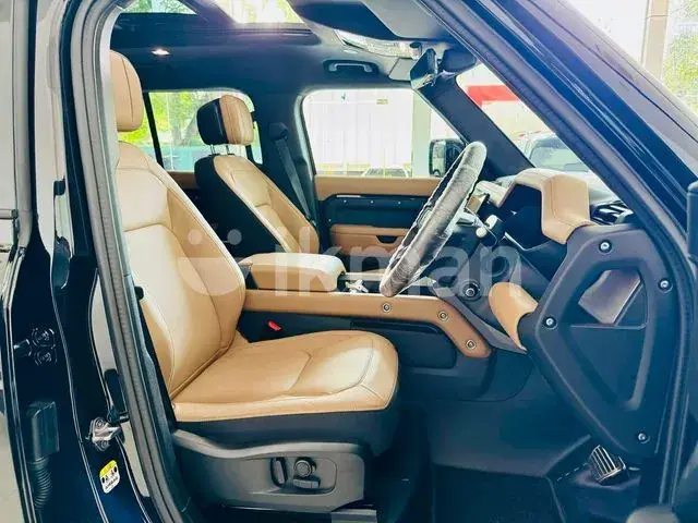 Land Rover Defender 2026 photo 4
