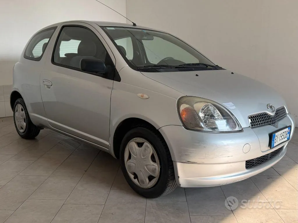Toyota Yaris 2001 photo 3