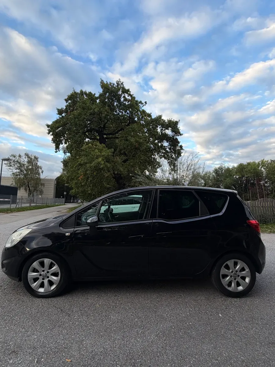 Opel Meriva 2012 photo 3