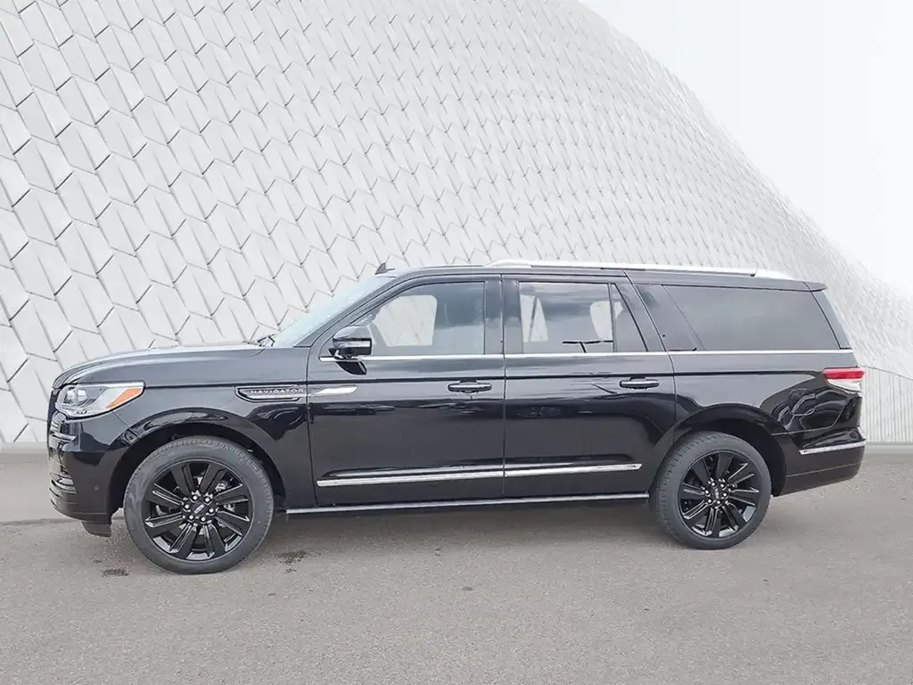 Lincoln Navigator 2022 photo 3
