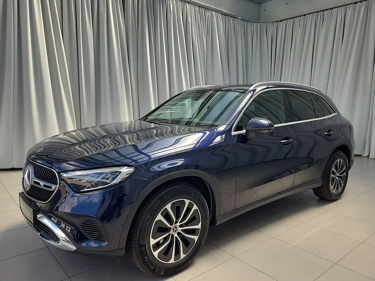 Mercedes-Benz Glc-Class 2024 photo 2