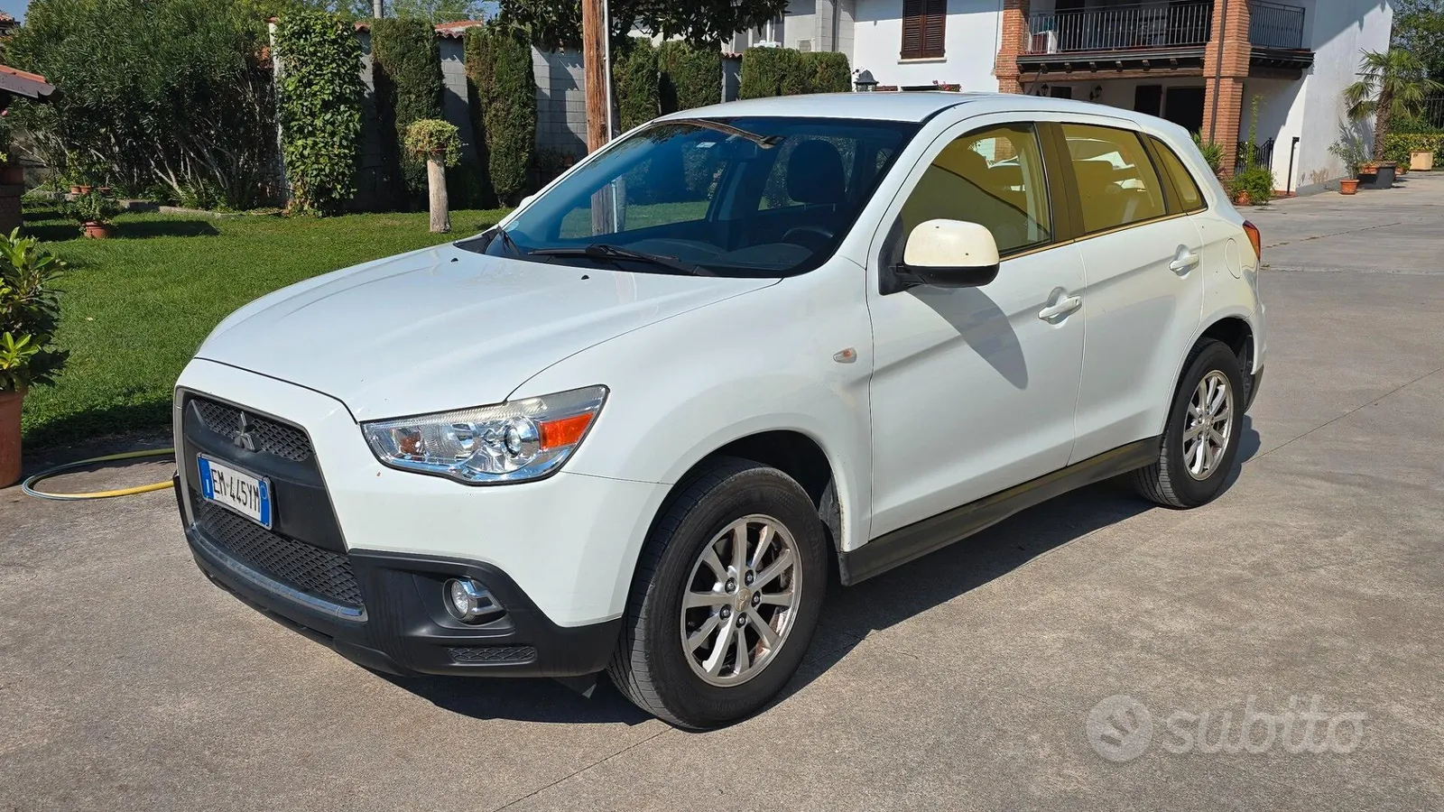 Mitsubishi Asx 2012 photo 4