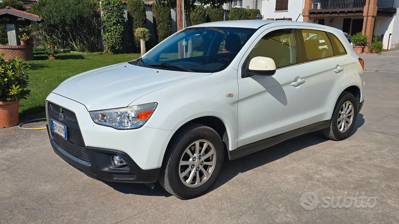 Mitsubishi Asx 2012 photo 5